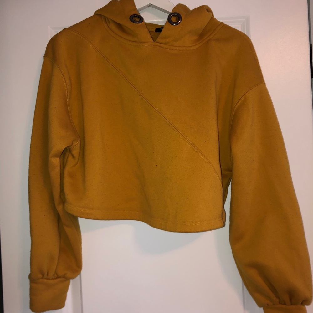 Cropped hoodie